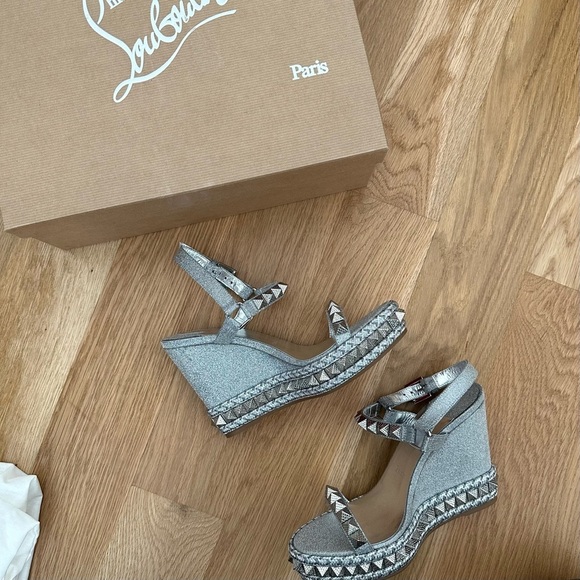 BNIB Christian Louboutin pyraclou 110 wedge